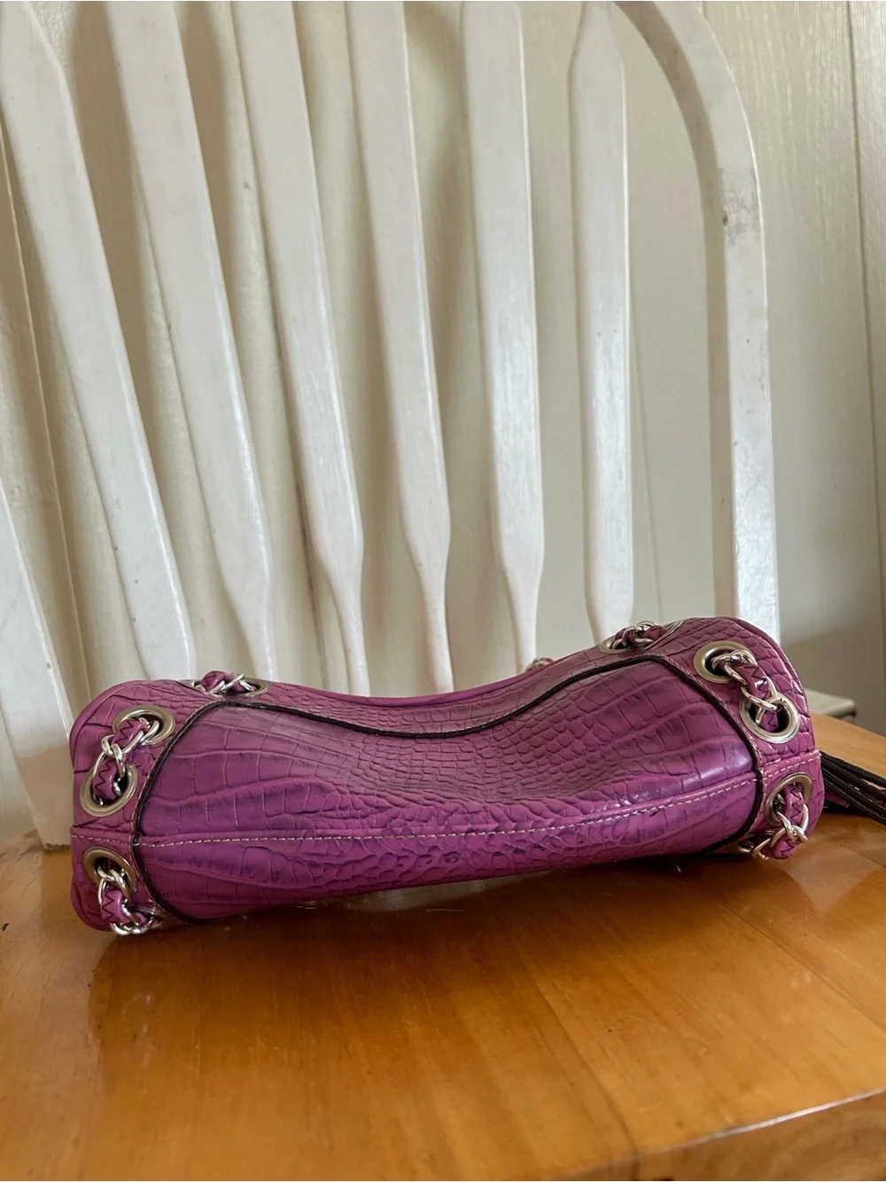 Y2K Chinese Laundry Fuchsia Faux Croc-Embossed Leather Shoulder Bag